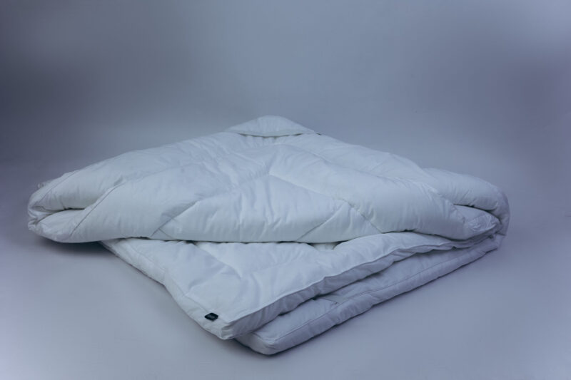 7x7 Mattress Topper (Comforter)